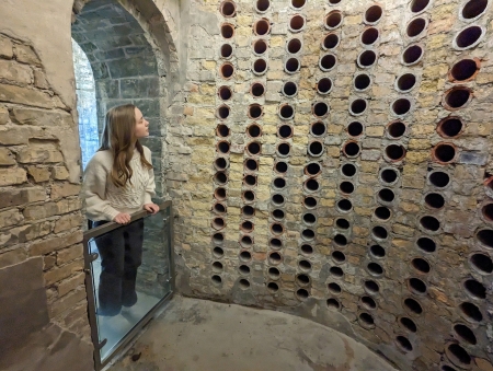 Ein Blick in den Weinkeller der Wewelsburg im Rahmen einer öffentlichen Führung am Sonntag, 26. April um 15 Uhr. 